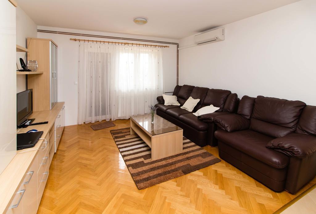 Apartment Peran Sibenik Ngoại thất bức ảnh